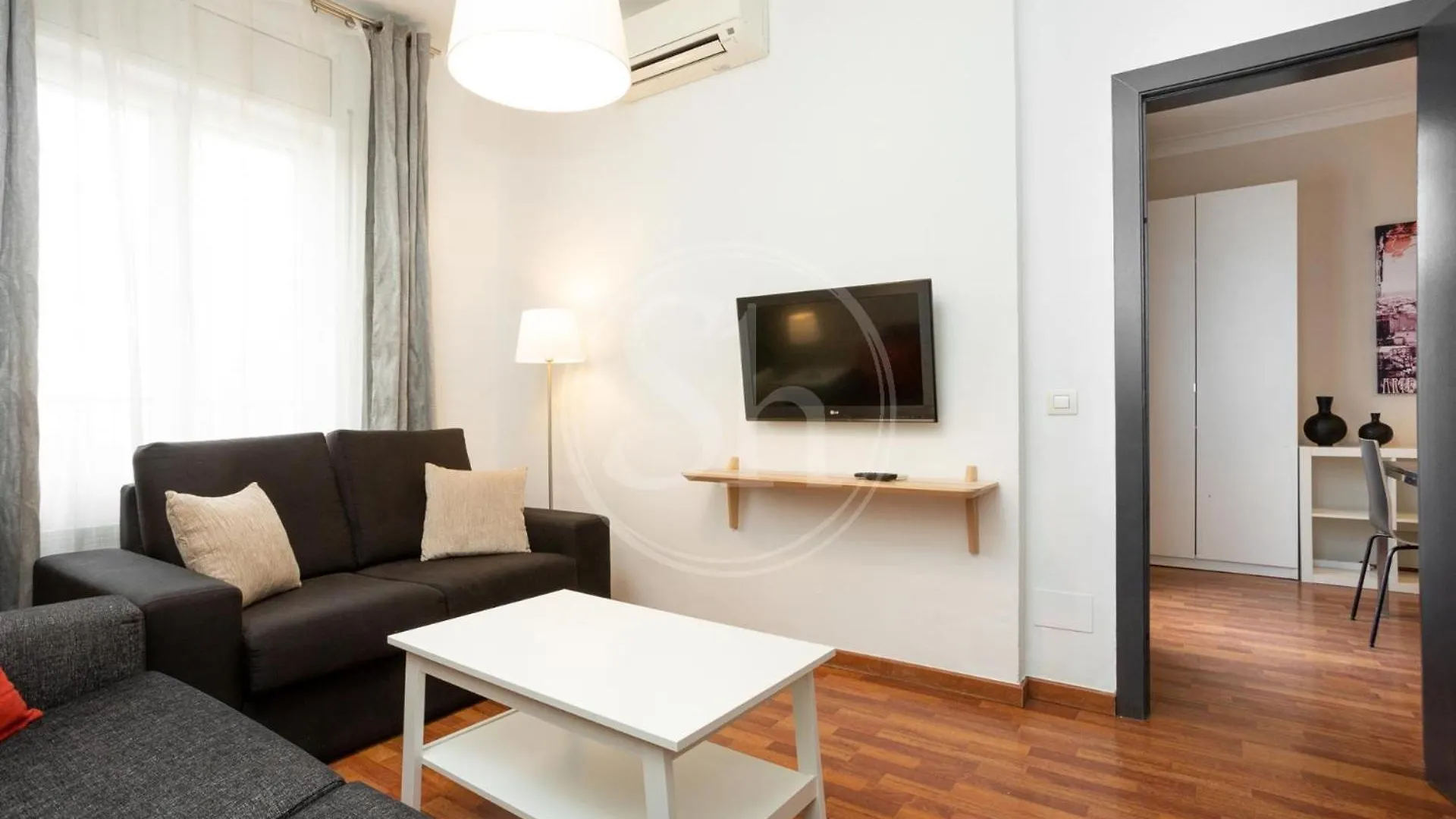 Cosy Apartment Nearly Sagrada Familia VI برشلونة